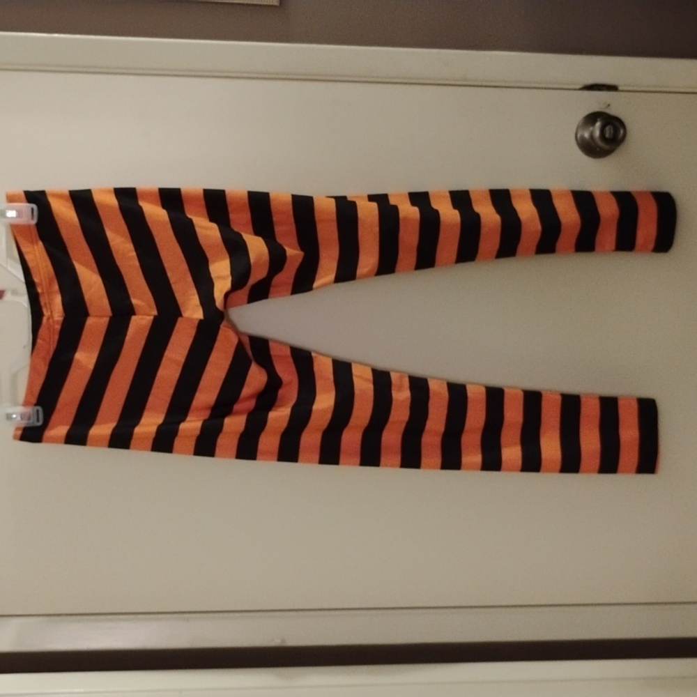 4/$25 Halloween style leggings and shirt